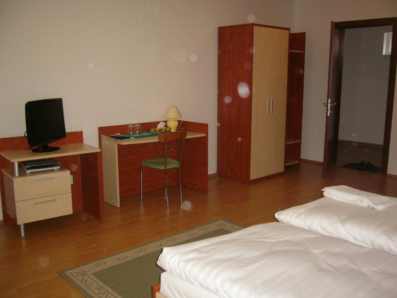 Penzion Da Giacomo Hotel Trencin Room photo